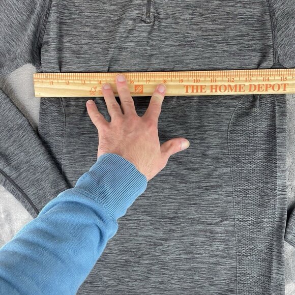 Alphalete Zenith Quarter Zip Pullover in Mineral Size Small - Picture 5 of 6
